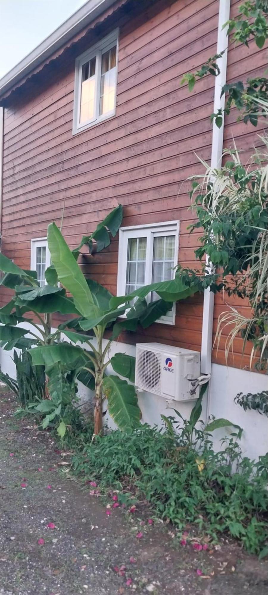Le Cosy Bungalow De Lili / 5Min De L'Aeroport 萨莱比梅 外观 照片